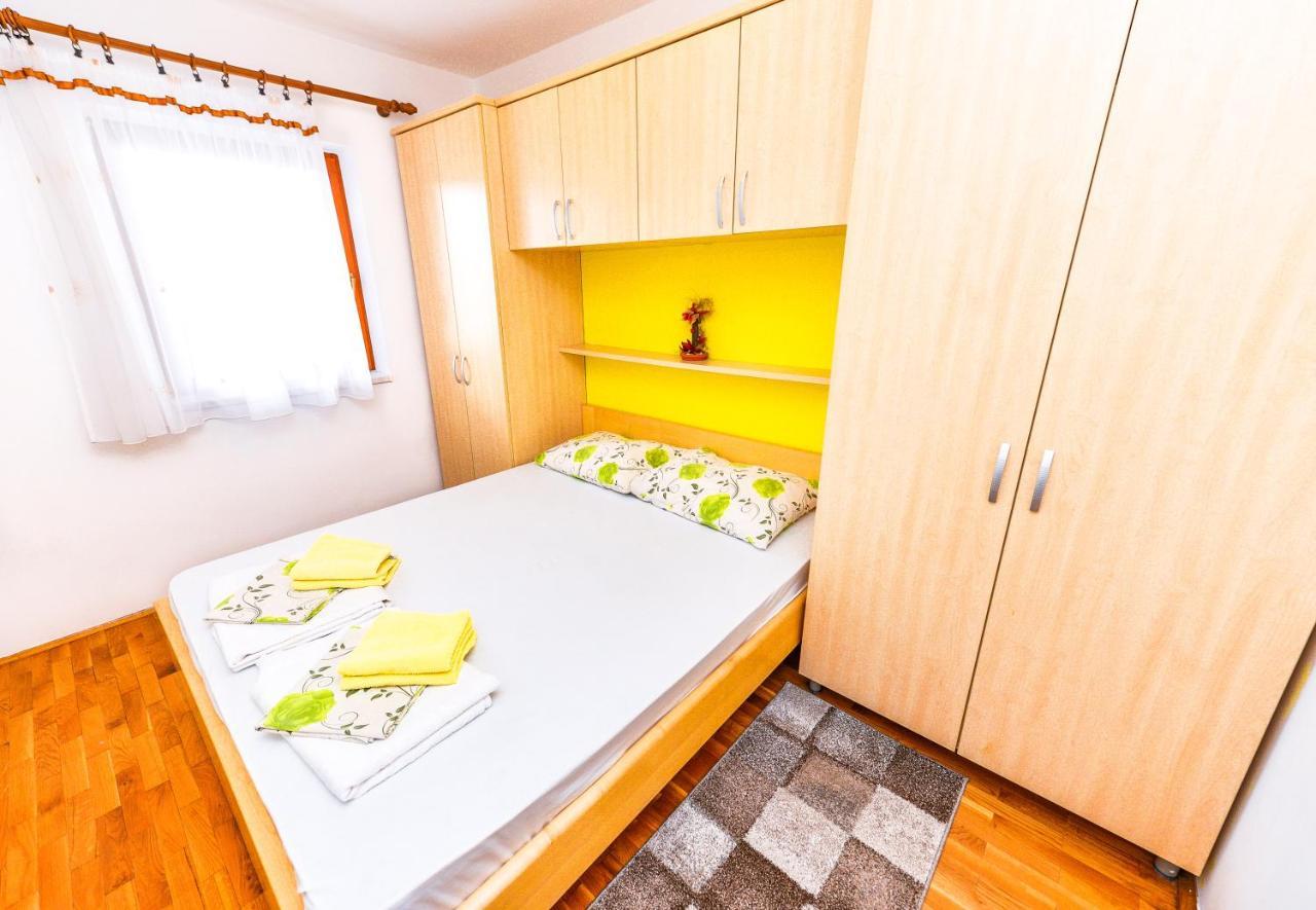 נובליה Apartments Hope מראה חיצוני תמונה