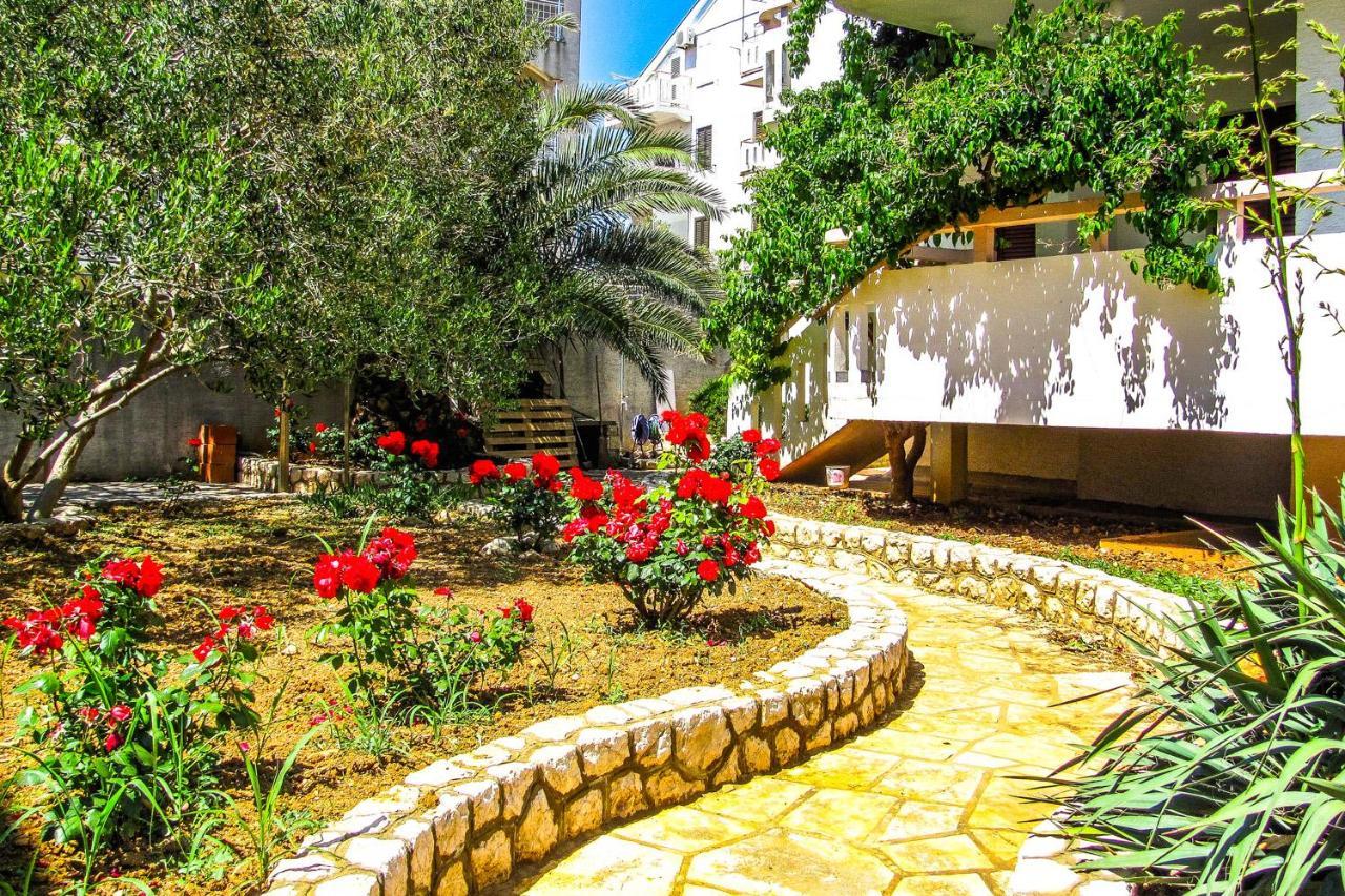 נובליה Apartments Hope מראה חיצוני תמונה