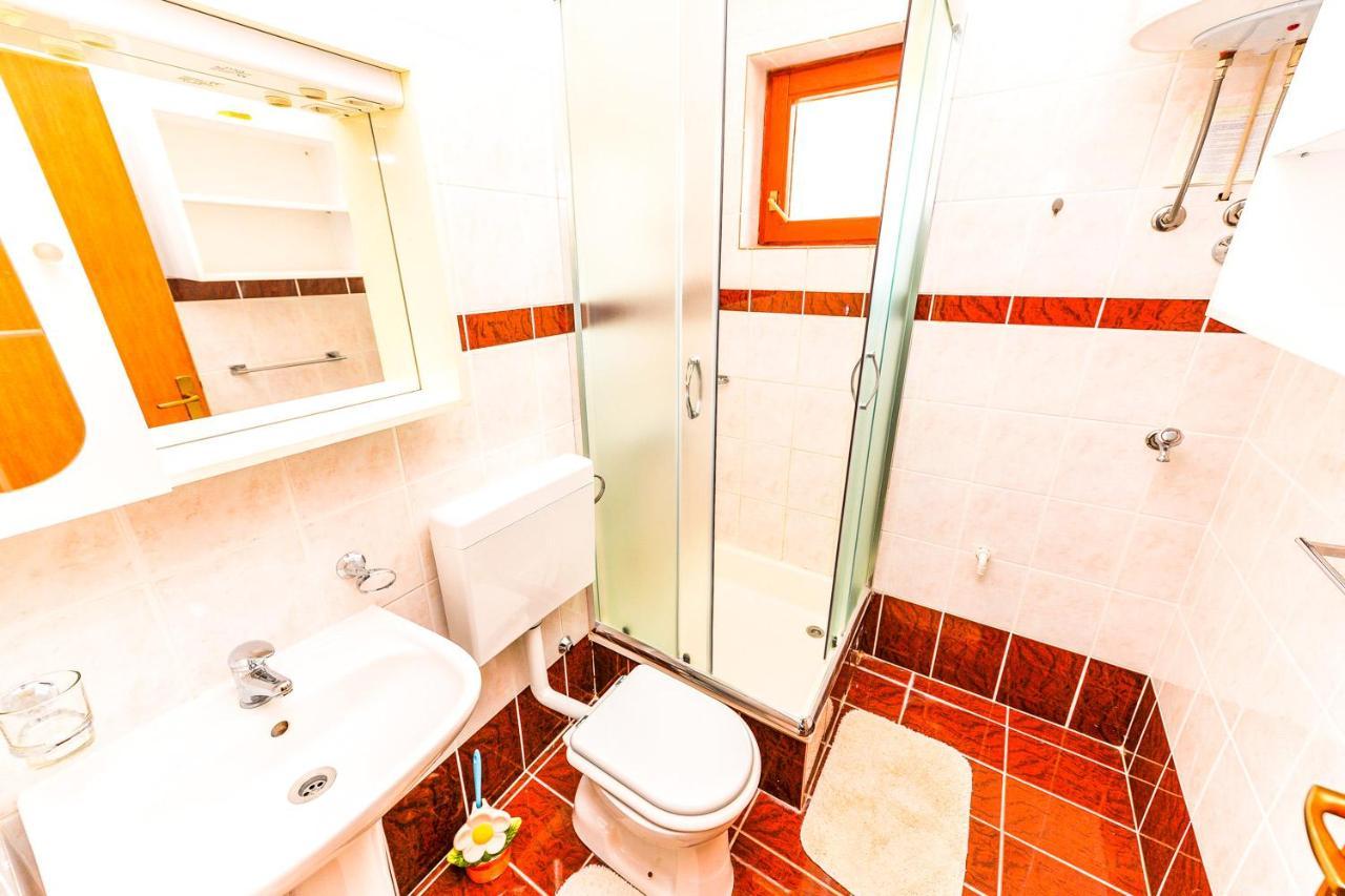 נובליה Apartments Hope מראה חיצוני תמונה